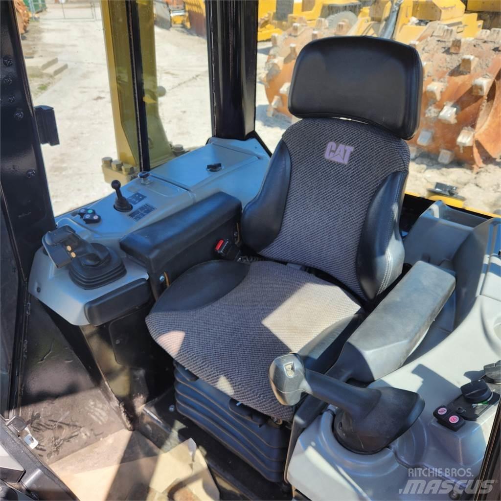CAT D6N LGP Spycharki gąsienicowe