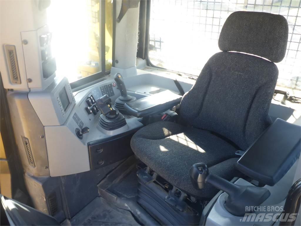 CAT D8T Spycharki gąsienicowe