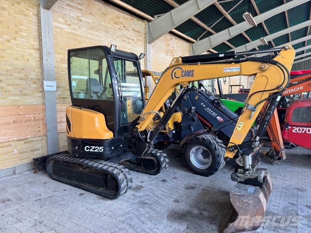 Cams CZ25 Minikoparki