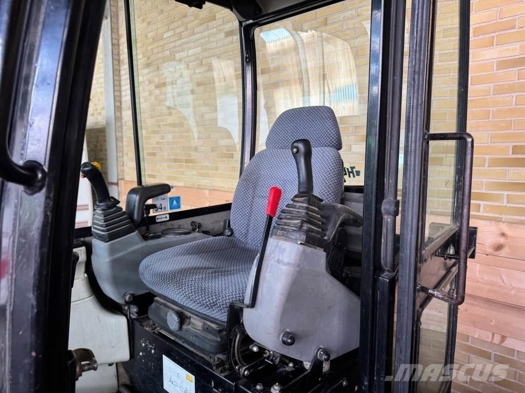 Cams CZ25 Minikoparki