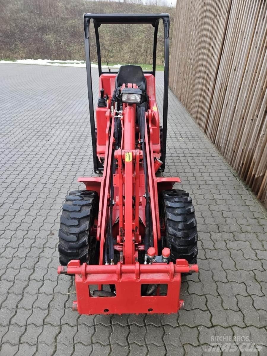 Schäffer 2428 SLT Miniładowarki