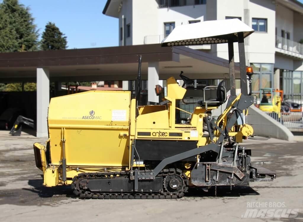 Antec PT2600 Rozściełacze do asfaltu