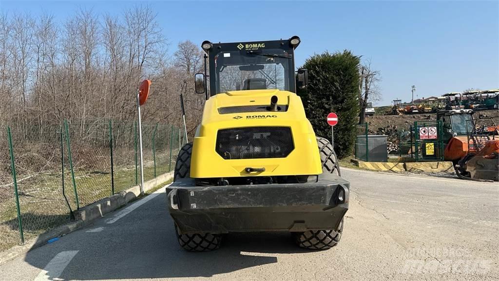 Bomag BW213 DH-5 Zagęszczarki gruntu