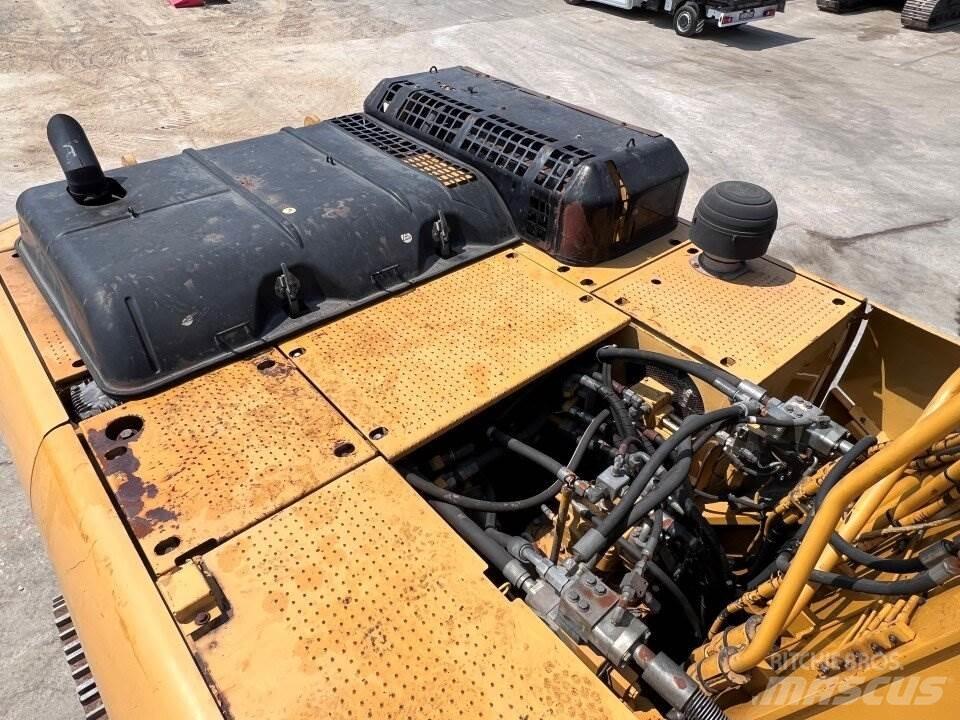CAT 330D UHD Koparki gąsienicowe