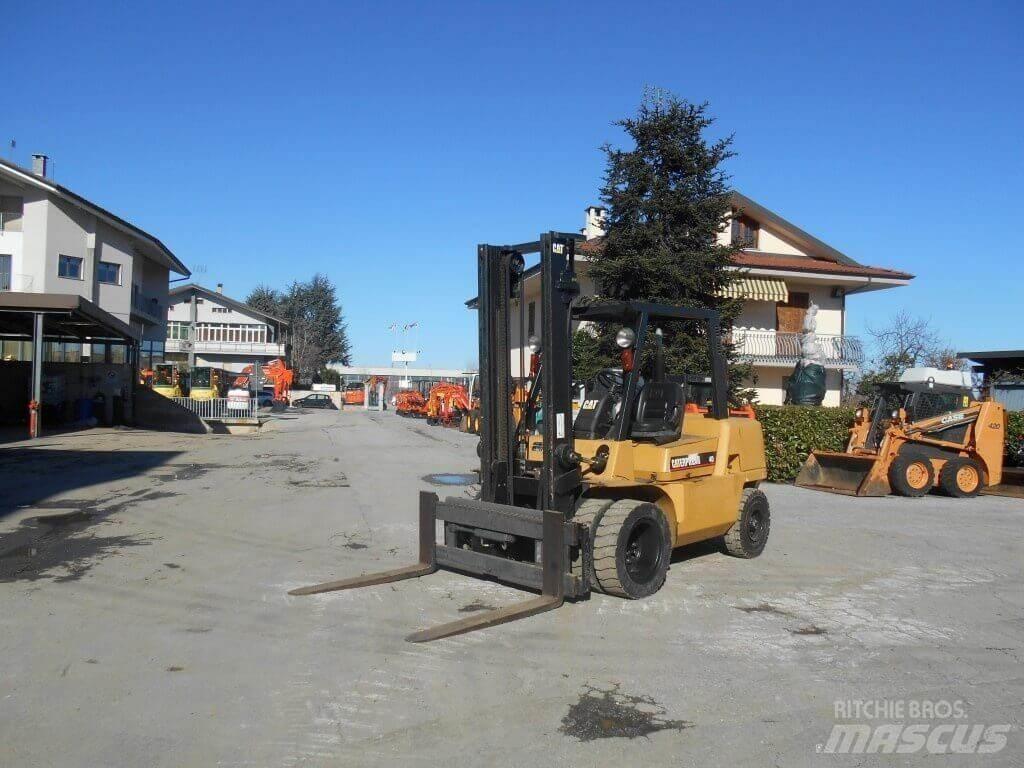 CAT DP40KL Wózki Diesla