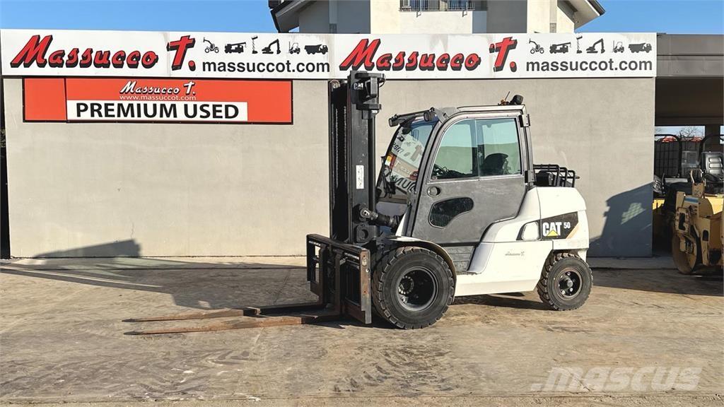 CAT DP50 CN Wózki Diesla