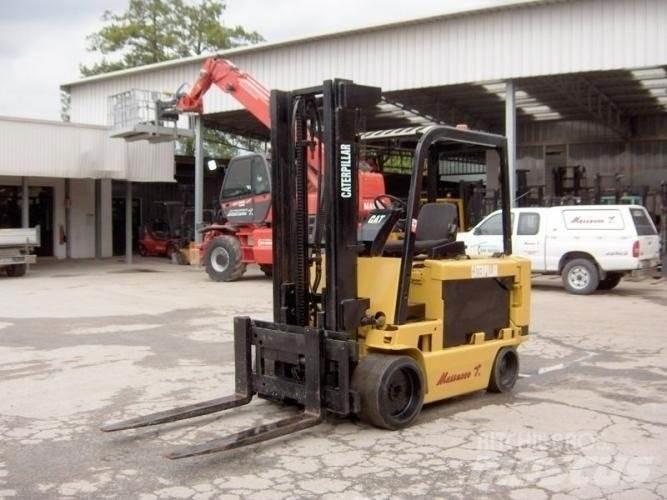 CAT M100D Wózki elektryczne