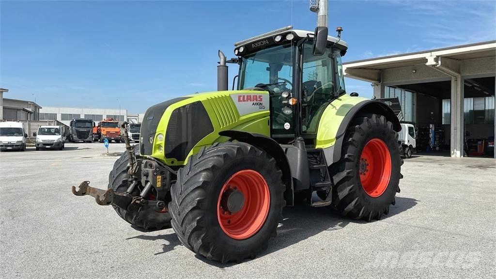 CLAAS AXION 810 4X4 Lemiesze i pługi śnieżne