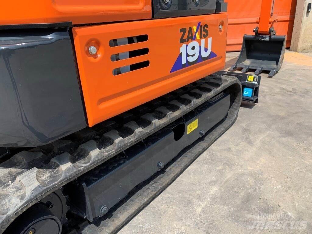 Hitachi ZX19U-6 Minikoparki