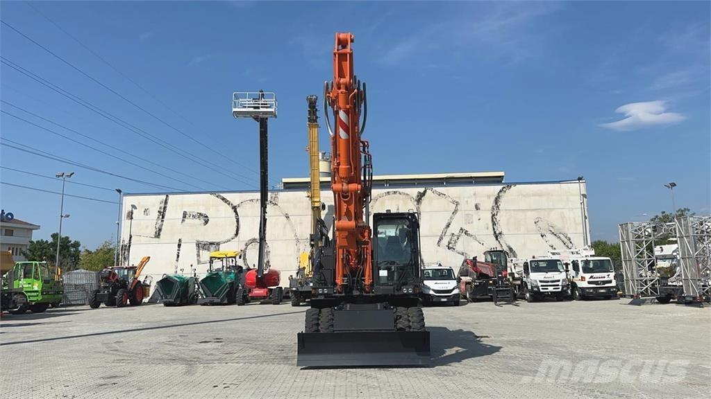 Hitachi ZX220W-7 Koparki kołowe