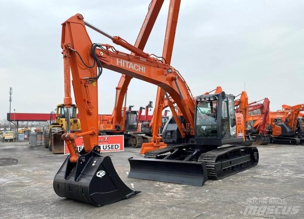 Hitachi ZX225 USBLC Koparki gąsienicowe