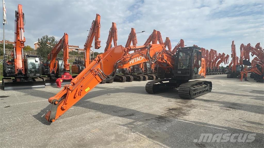 Hitachi ZX225USLC-7 Koparki gąsienicowe