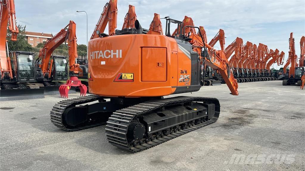 Hitachi ZX225USLC-7 Koparki gąsienicowe