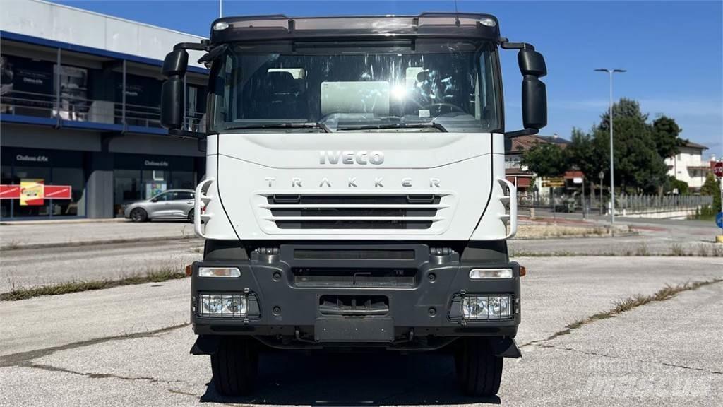 Iveco Trakker 410 8X4 Gruszki do betonu