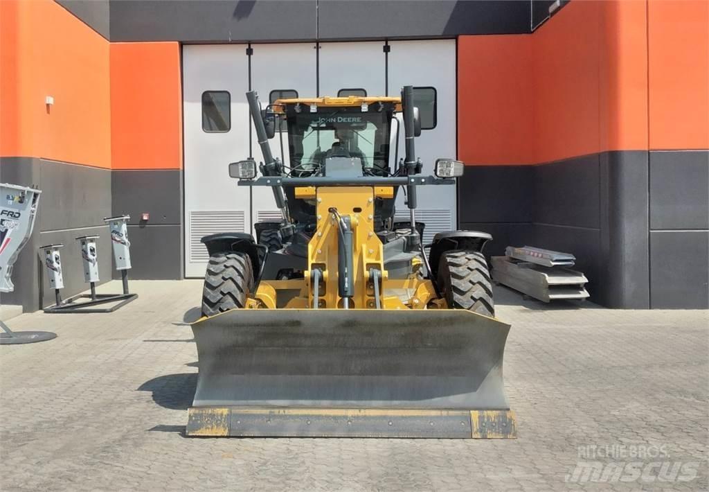 John Deere 622 GP 6X6 Spycharki gąsienicowe