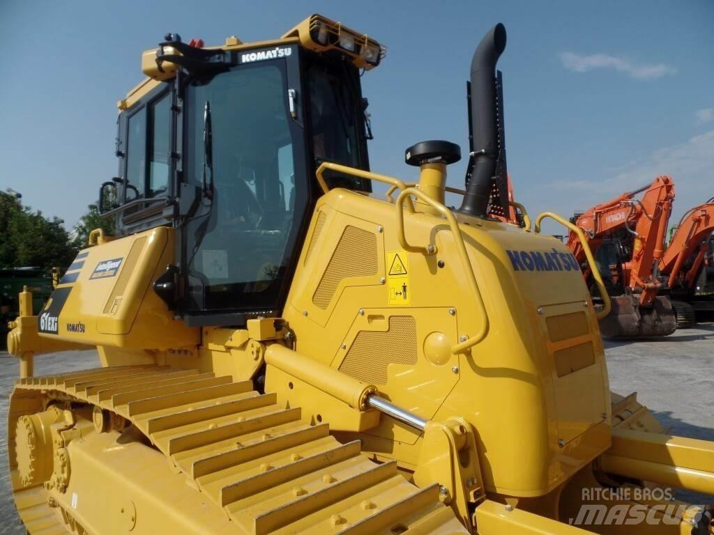Komatsu D61 EXi Spycharki gąsienicowe