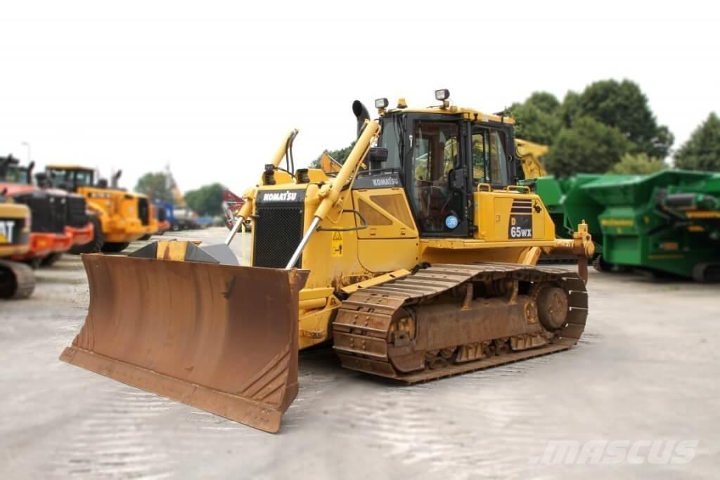Komatsu D65WX-16 Spycharki gąsienicowe