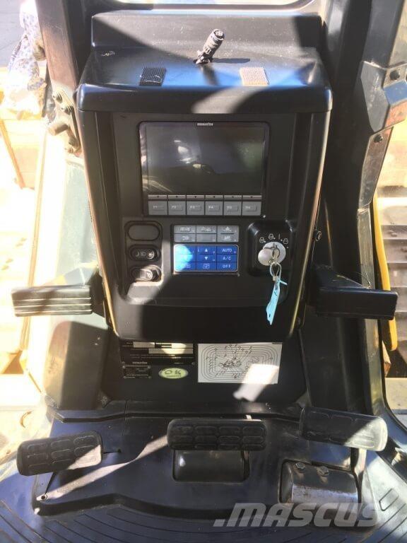 Komatsu D65WX-16 Spycharki gąsienicowe