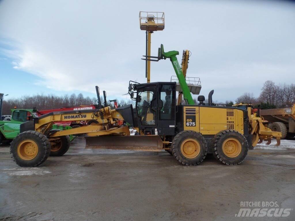 Komatsu GD675-5 Spycharki gąsienicowe