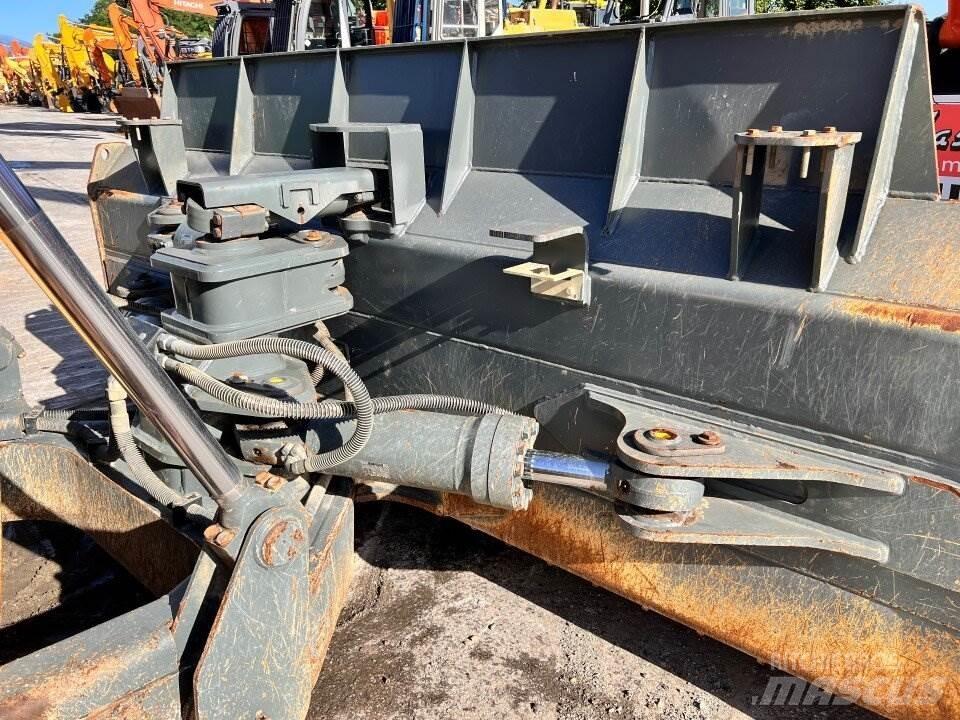 Liebherr 736 Spycharki gąsienicowe