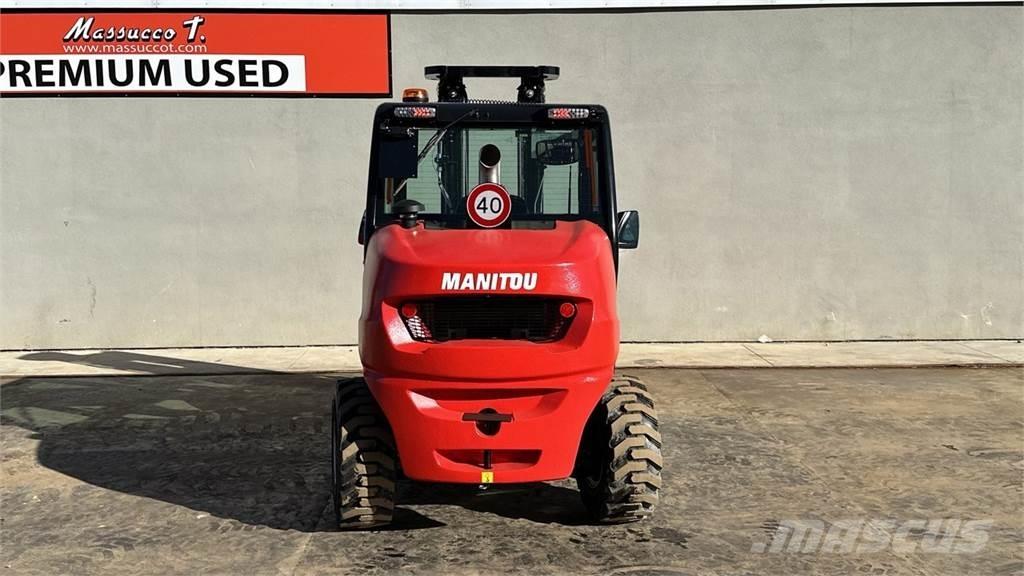 Manitou MC 30.4 4X4 Wózki widłowe terenowe