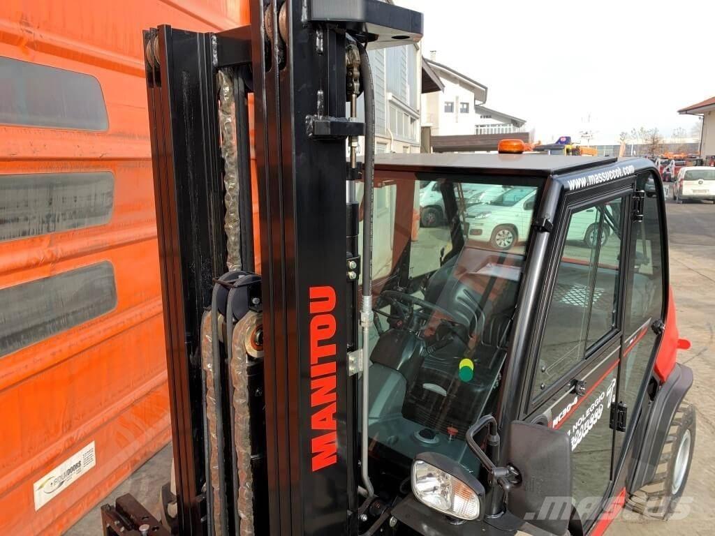 Manitou MC30-4 DK 4X4 Wózki widłowe terenowe