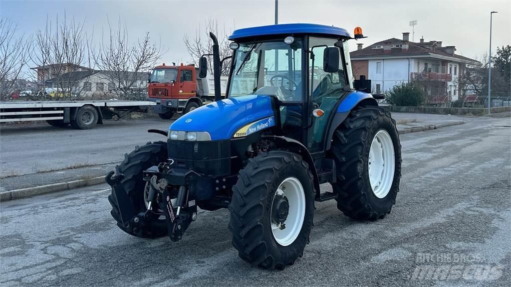 New Holland TD5050 4X4 Lemiesze i pługi śnieżne