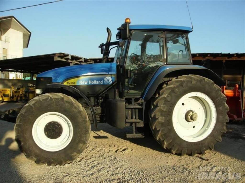 New Holland TM190 Lemiesze i pługi śnieżne