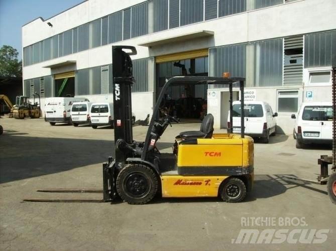 TCM VM400 FB30 Wózki elektryczne