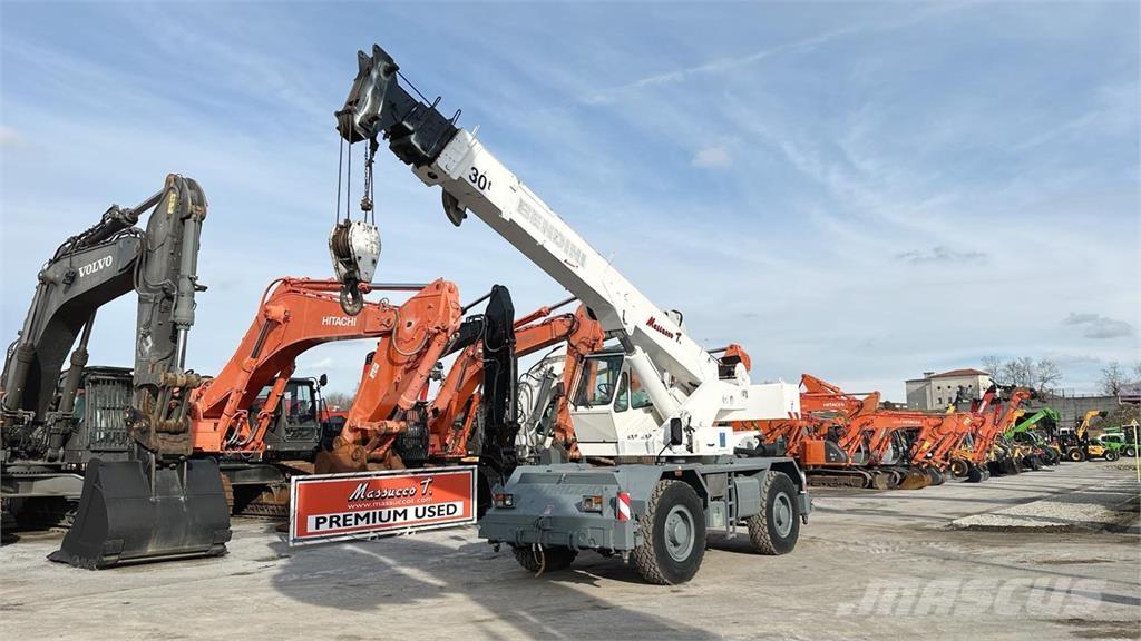 Terex A300 4x4 Żurawie szosowo-terenowe