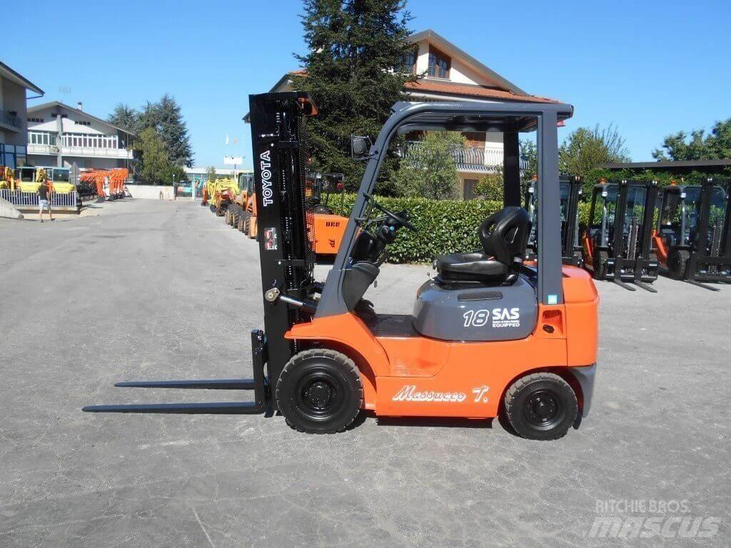 Toyota 02-7FDF18 Wózki Diesla