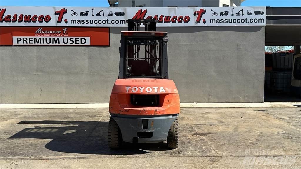 Toyota 42-7FDA50 Wózki Diesla