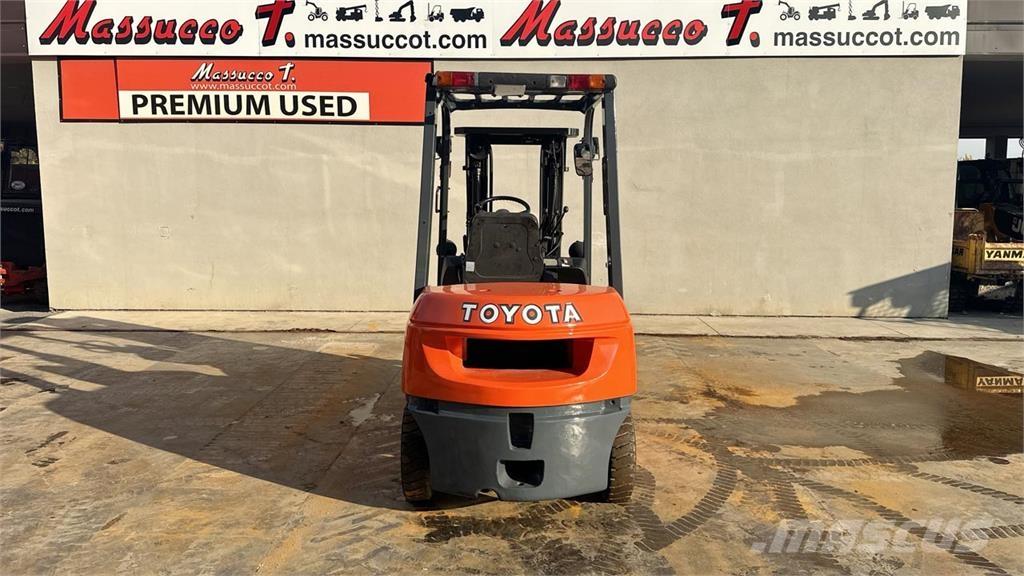 Toyota 62—7FDF25 Wózki Diesla