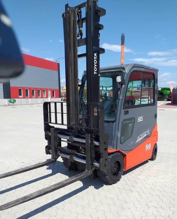 Toyota 8FBMT30 Wózki elektryczne