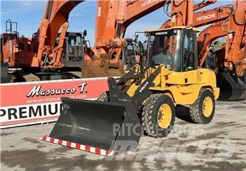 Volvo L30G Ładowarki kołowe