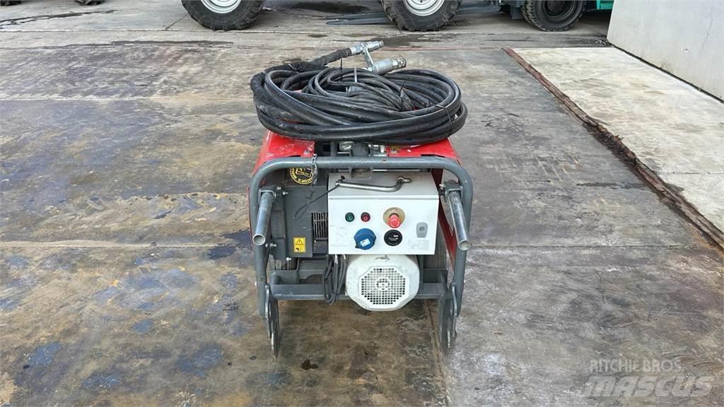 Wacker Neuson HPU8 Wieże oświetleniowe