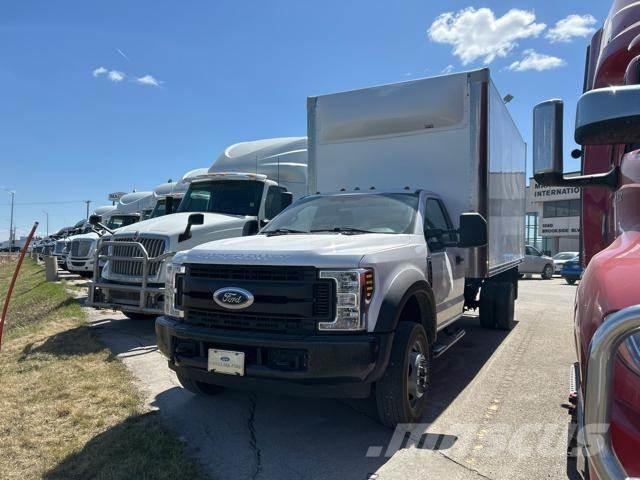 Ford F450 XL 4x2 Samochody ciężarowe ze skrzynią zamkniętą
