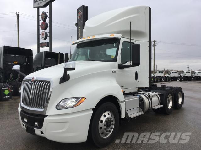 International LT Ciągniki siodłowe