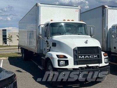Mack MD Samochody ciężarowe ze skrzynią zamkniętą