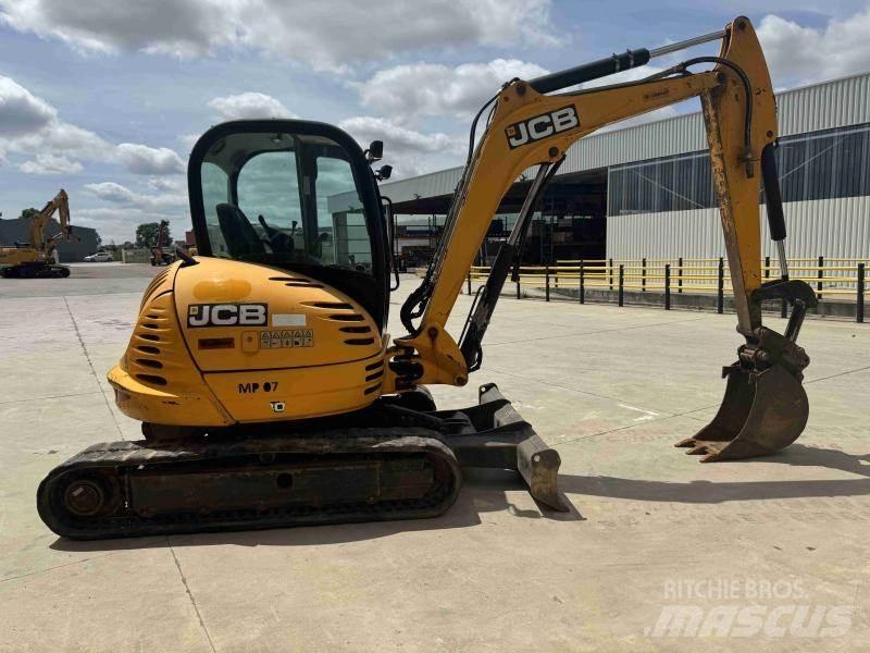 JCB 8065 Minikoparki