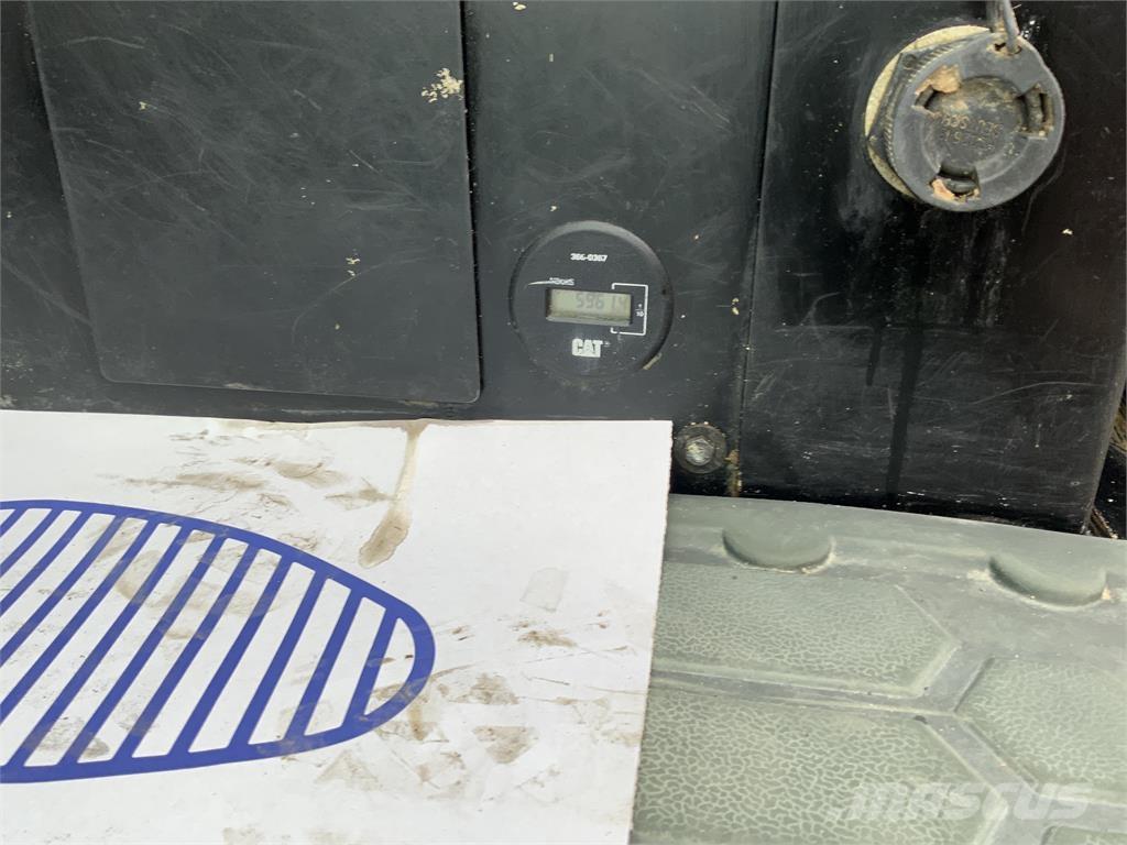 CAT 308 E2CR Digger Maszyny rolnicze - Inne