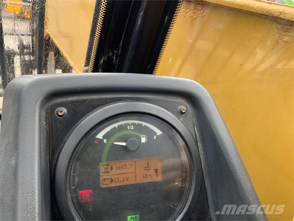 CAT TH414C GC (ST23780) Maszyny rolnicze - Inne