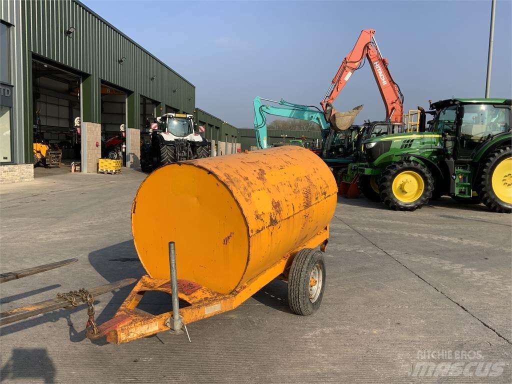  Diesel Bowser (ST22825) Maszyny rolnicze - Inne