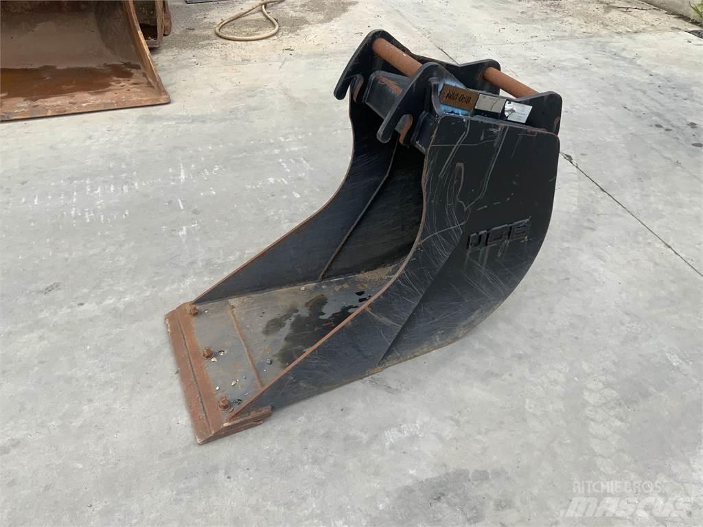 JCB 2ft bucket Maszyny rolnicze - Inne