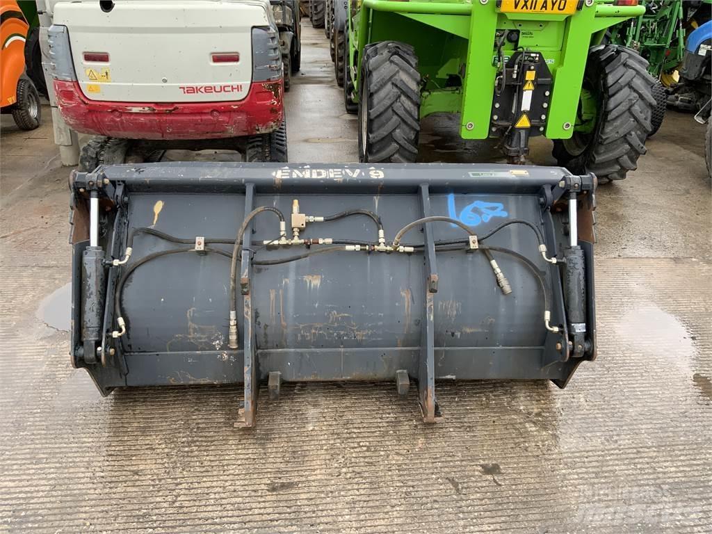 JCB 6FT 4 in 1 Bucket Maszyny rolnicze - Inne
