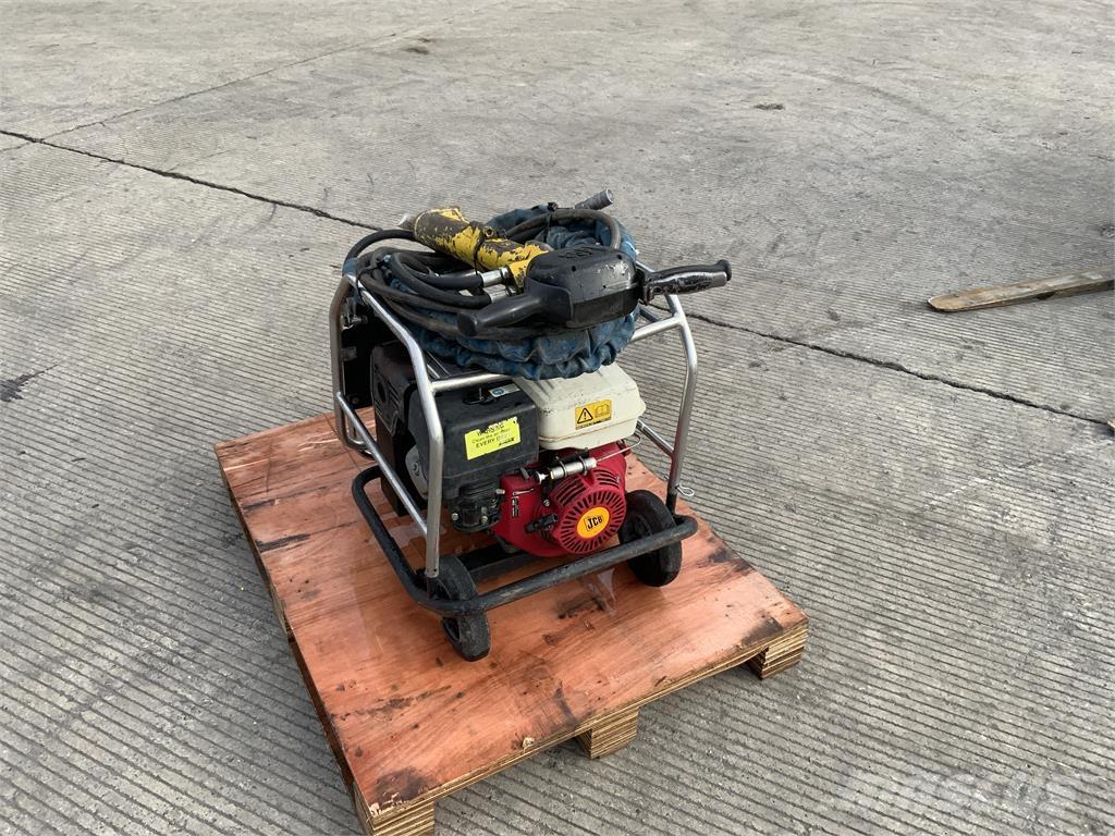 JCB Beaver Pack Maszyny rolnicze - Inne