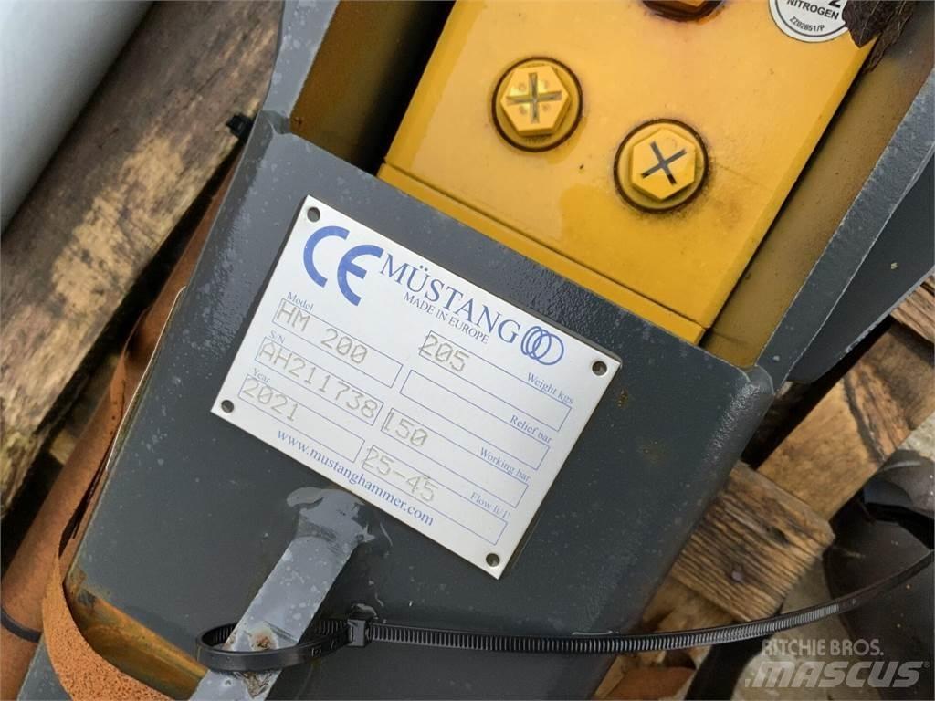 Mustang HM200 Breaker Maszyny rolnicze - Inne