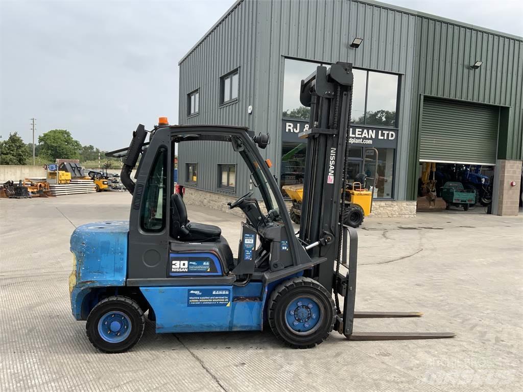Nissan 30 Forklift Maszyny rolnicze - Inne