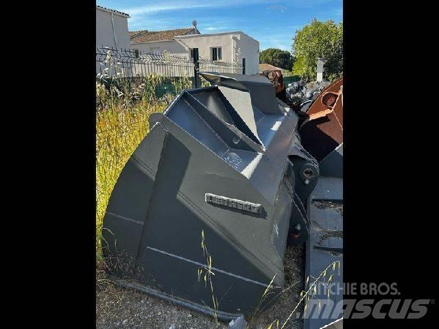 Liebherr  Maszyny budowlane - Inne