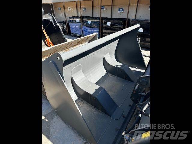 Liebherr  Maszyny budowlane - Inne